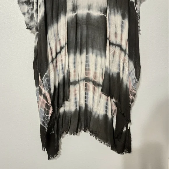 WOVEN HEART Black White Tie-Dye Kimono Beach Cover Up Raw Hem One Size - Picture 8 of 14